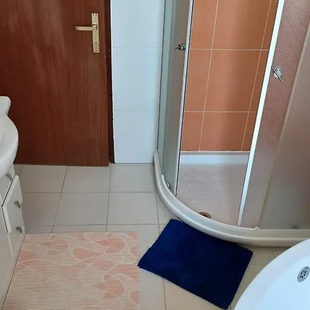 Adamovic * Lovrečica