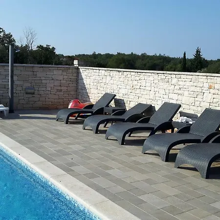 Adamovic 3* Lovrečica