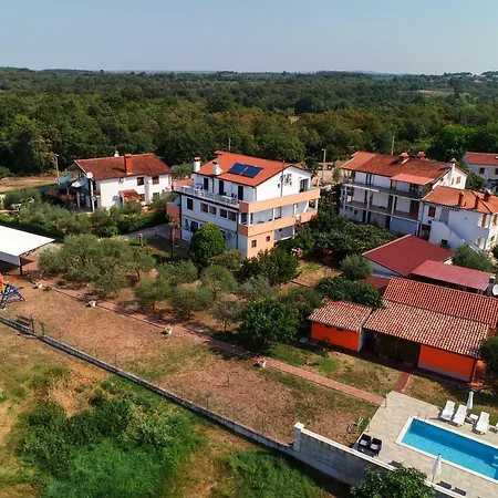 Adamovic Vendégház Lovrečica